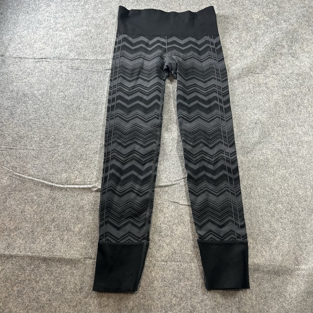 Lululemon Size 4 Ebb To Street Pant Heathered Slate Black Gray chevron Zig Zag